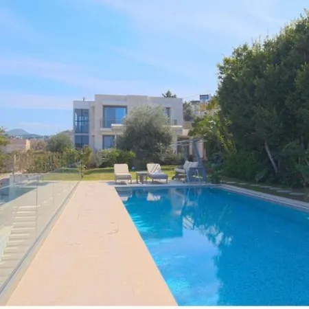 Guemuesluek Infinity Seaview, Pool & Sauna *
