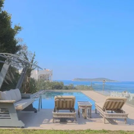 Guemuesluek Infinity Seaview, Pool & Sauna