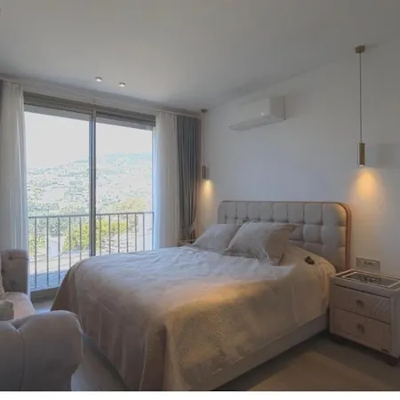 Villa Guemuesluek Infinity Seaview, Pool & Sauna *