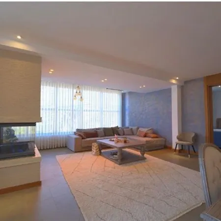 Guemuesluek Infinity Seaview, Pool & Sauna Bodrum