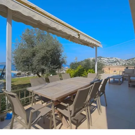 Guemuesluek Infinity Seaview, Pool & Sauna Bodrum